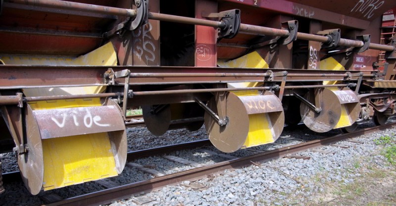 80 87 977 8 888-8 Uas D12 6 F-SNCFR (2018-04-24 Laon) (4).jpg (165.59 Kio) Vu 1353 fois 80 87 977 8 888-8 Uas D12 6 F-SNCFR (2018-04-24 Laon) (4).jpg
