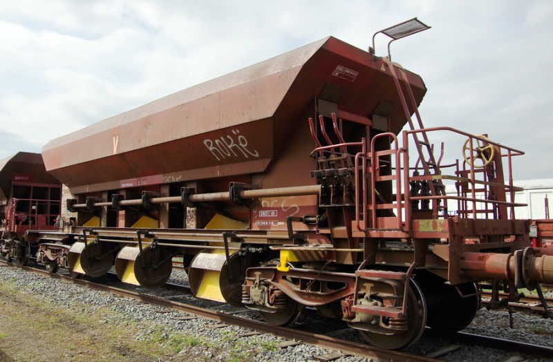 80 87 977 8 888-8 Uas D12 6 F-SNCFR (2018-04-24 Laon) (5).jpg