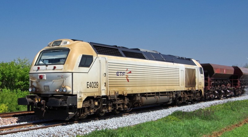 2018-05-04 prés de Nesle (2).jpg (147.77 Kio) Vu 8370 fois 2018-05-04 prés de Nesle (2).jpg