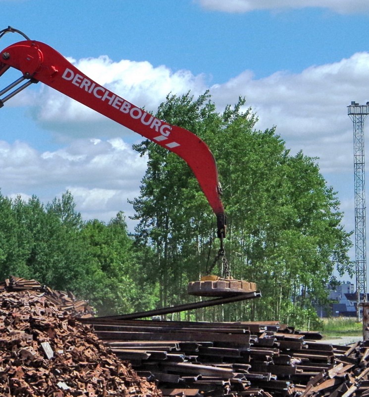 2018-06-22 Laon (16).jpg (319.68 Kio) Vu 2579 fois 2018-06-22 Laon (16).jpg