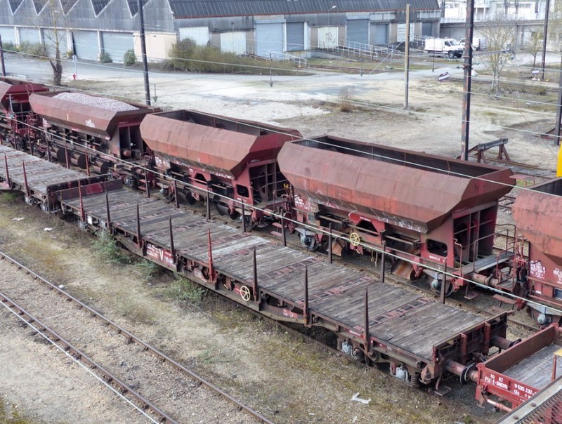 80 87 977 4 048-3 Uas R89 2 F-SNCFR (2018-03-25 SPDC) (3).jpg