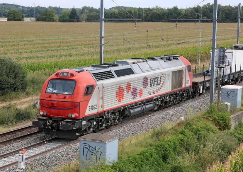 E 4022.jpg (218.9 Kio) Vu 4476 fois E 4022.jpg