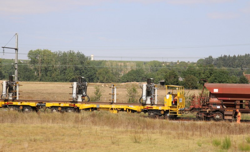 BRRAS - 99 87 9 351 557-3 (2018-08-28 RVB Amboise) (1).jpg (172.49 Kio) Vu 7974 fois BRRAS - 99 87 9 351 557-3 (2018-08-28 RVB Amboise) (1).jpg