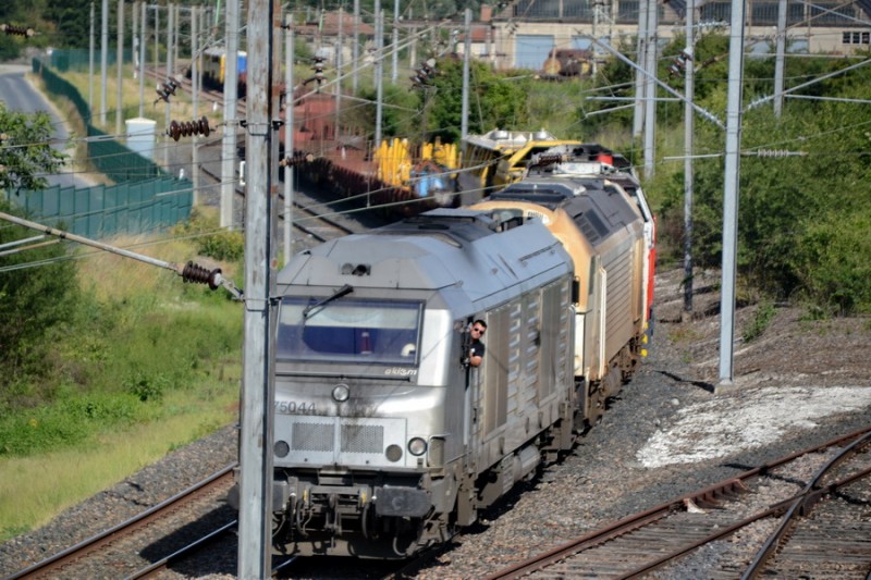 2019-07-09 Châlons-en-Champagne (3).jpg (227.4 Kio) Vu 6867 fois 2019-07-09 Châlons-en-Champagne (3).jpg