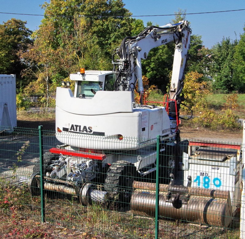 Atlas 1404ZW (2018-10-10 La Fère) Eiffage MD 010 (24).jpg