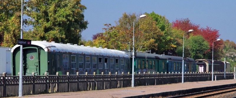 80 87 979 3 621-4 Uas H55 0 D-SNCFR (2018-10-10 gare de Guignicourt) (2).jpg (157.38 Kio) Vu 2766 fois 80 87 979 3 621-4 Uas H55 0 D-SNCFR (2018-10-10 gare de Guignicourt) (2).jpg