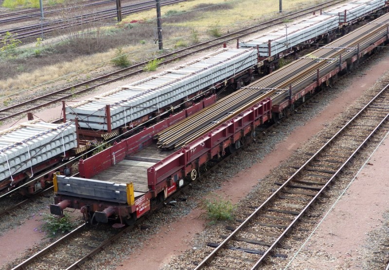 80 87 977 1 677-2 Uas S04 6 F SNCF-DJ (2018-10-13 SPDC) (3).jpg