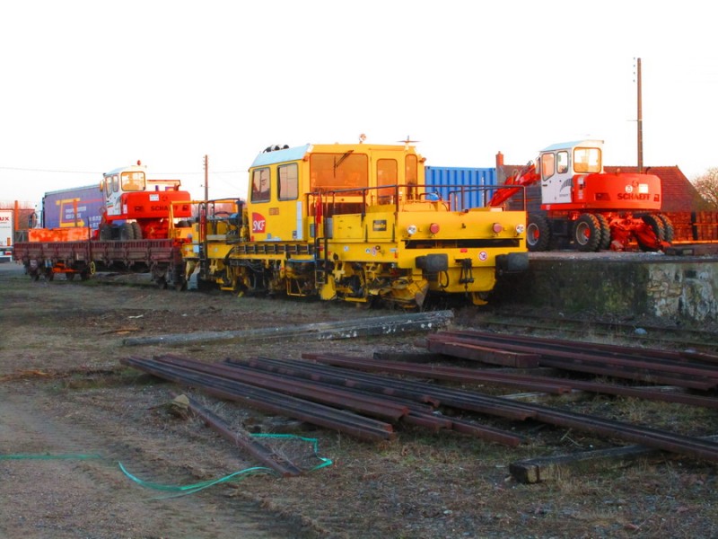 99 87 9 228 019-5 EMV 93 LM (2019-02-25 gare de Reignac) (2).jpg (188.49 Kio) Vu 6500 fois 99 87 9 228 019-5 EMV 93 LM (2019-02-25 gare de Reignac) (2).jpg