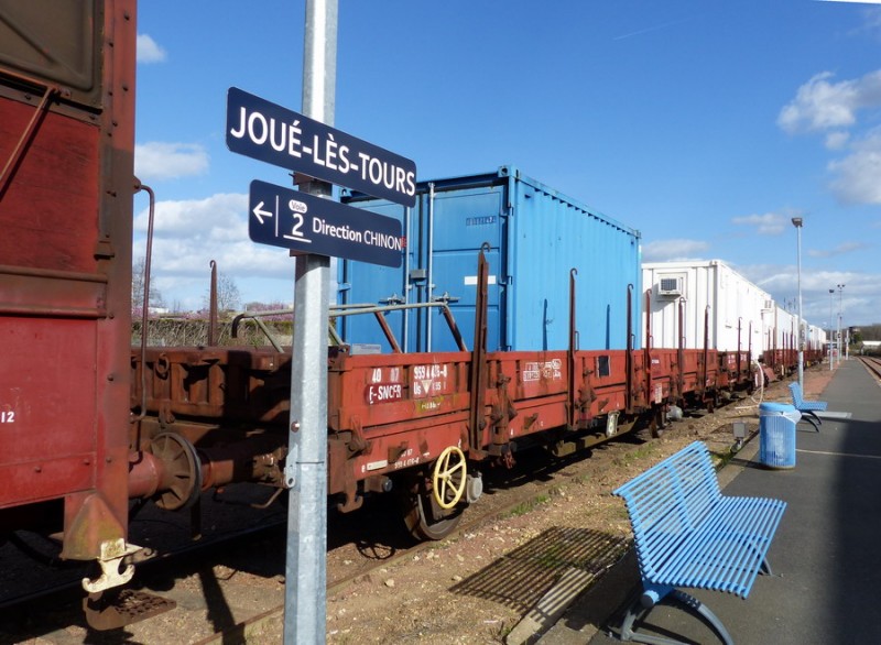 40 87 959 4 426-8 Us K55 1 F-SNCFR (2019-03-11 gare de Joué-les-Tours) (1).jpg (205.77 Kio) Vu 3571 fois 40 87 959 4 426-8 Us K55 1 F-SNCFR (2019-03-11 gare de Joué-les-Tours) (1).jpg
