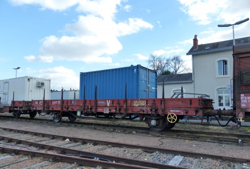 40 87 959 4 426-8 Us K55 1 F-SNCFR (2019-03-11 gare de Joué-les-Tours) (6).jpg