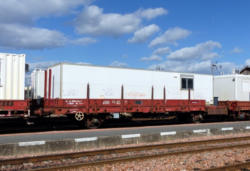 40 87 959 4 766-7 Us K55 1 F-SNCFR (2019-03-11 gare de Joué-les-Tours) (1).jpg (174.62 Kio) Vu 1663 fois 40 87 959 4 766-7 Us K55 1 F-SNCFR (2019-03-11 gare de Joué-les-Tours) (1).jpg