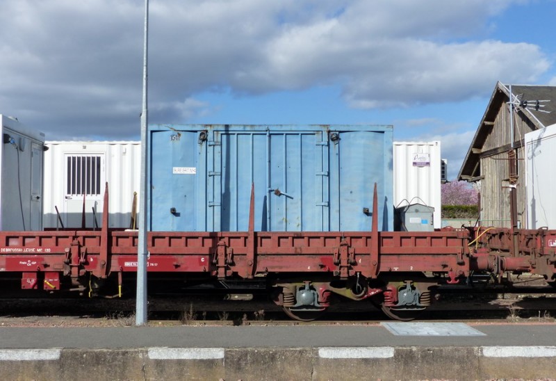 80 87 979 4 765-8 Uas R55 6 F-SNCFR (2019-03-11 gare de Joué-les-Tours) (5).jpg