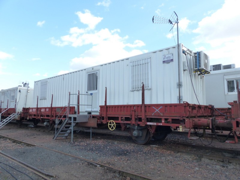 40 87 959 4 085-2 Us K55 2 F SNCF-LM (2019-03-11 gare de Joué-les-Tours) (1).jpg