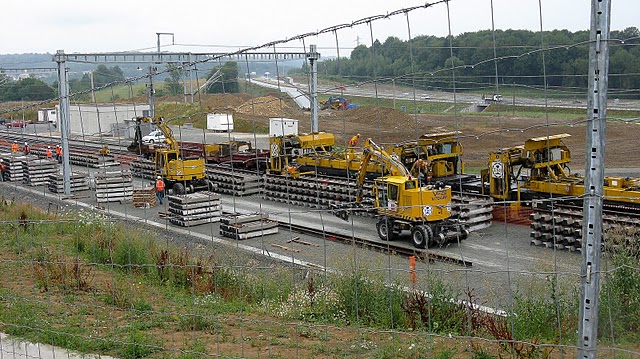 lgv-gare-2010_07_22_03[1].JPG