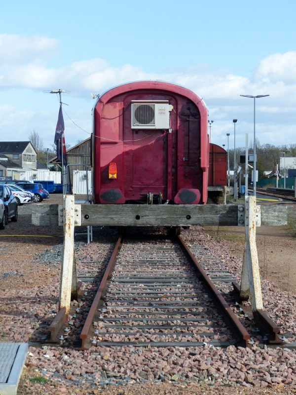 80 87 979 3 416-9 Uas H55 0 F SNCF-TR (2019-03-11 gare de Joué-les-Tours) (12).jpg