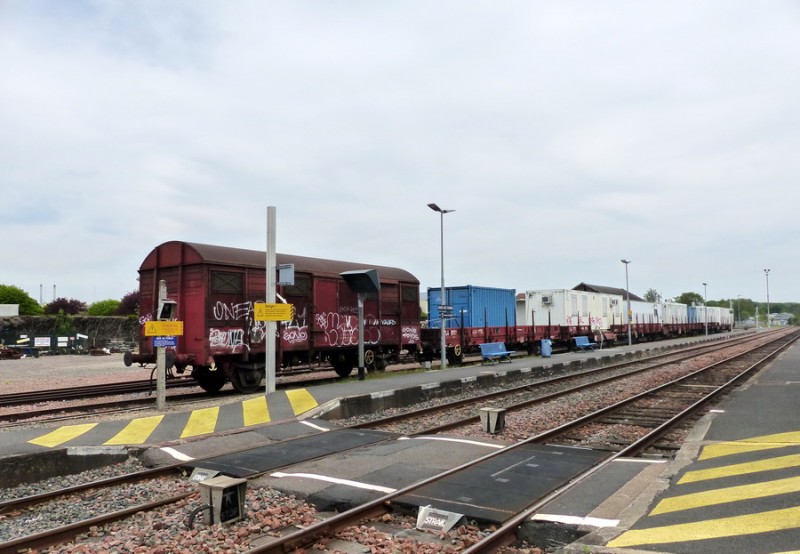 (1) 40 87 959 3 788-2 Us G98 2 F-SNCFR (2019-04-21 (1) gare de Joué les Tours PK 241,192).jpg (167.53 Kio) Vu 10417 fois (1) 40 87 959 3 788-2 Us G98 2 F-SNCFR (2019-04-21 (1) gare de Joué les Tours PK 241,192).jpg