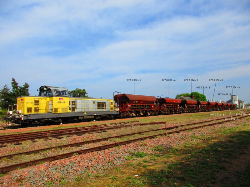 (74) Position trémies Uas.jpg (227.63 Kio) Vu 8028 fois (74) Position trémies Uas.jpg