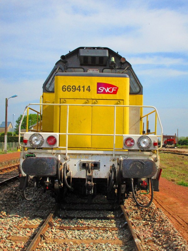 (75) BB 669414 Chalindrey.jpg (282.67 Kio) Vu 8296 fois (75) BB 669414 Chalindrey.jpg