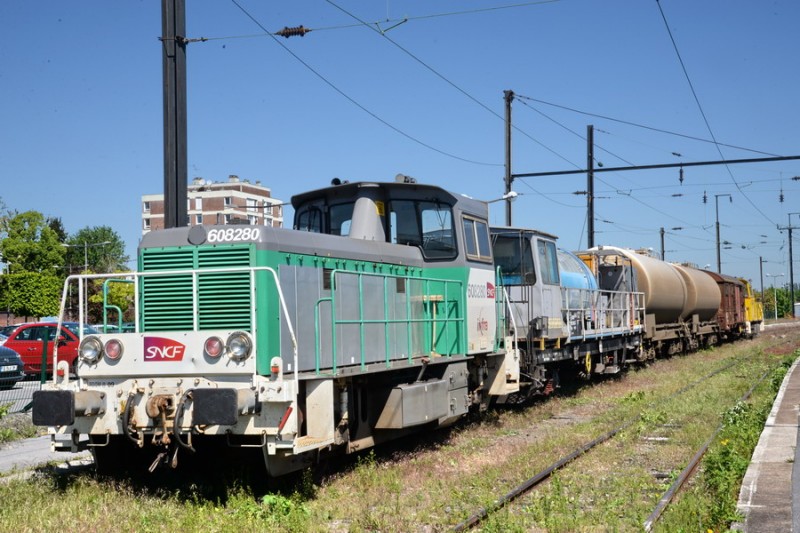 2019-05-14 gare de Douai (1).jpg (200.81 Kio) Vu 7129 fois 2019-05-14 gare de Douai (1).jpg