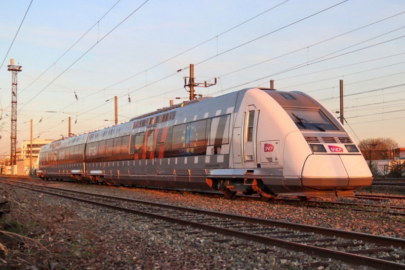 X 72633-634 (2019-04-05 poste 1 du Bourget) (1).jpg (172.32 Kio) Vu 28271 fois X 72633-634 (2019-04-05 poste 1 du Bourget) (1).jpg