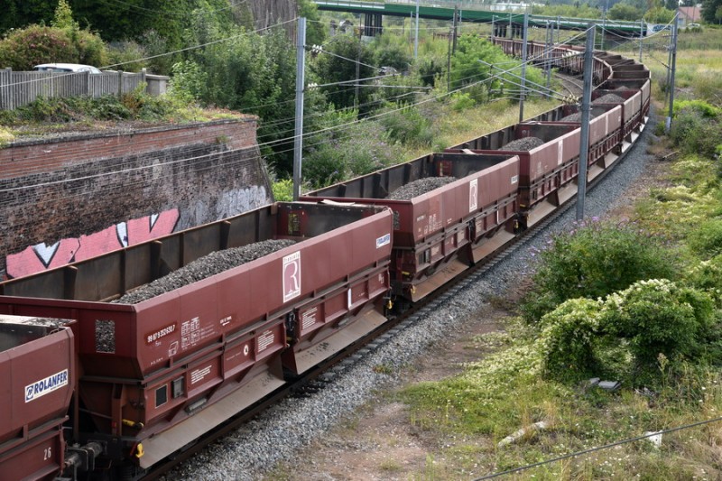 99 87 9 352 630-7 Falns (2019-08-01 Amiens-Saint-Roch) Train T1T2.jpg