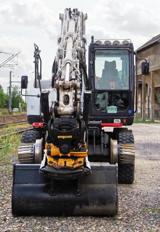 ACX23RR (2019-08-12 Poix-de-Picardie) Delcourt Rail D17 (1).jpg