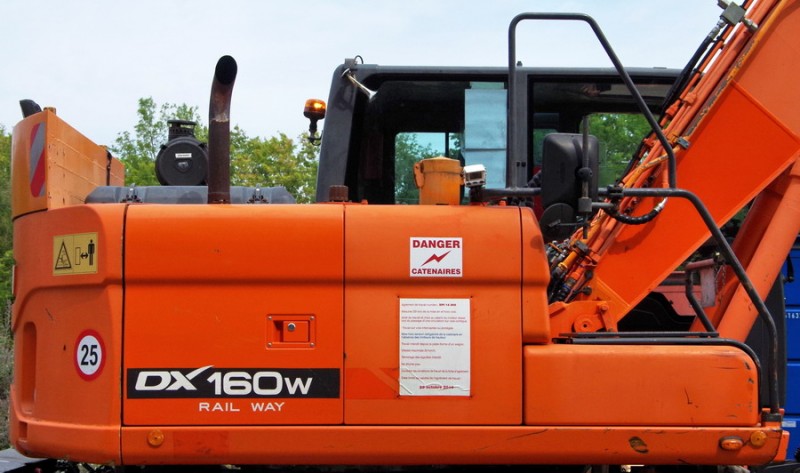 DOOSAN DX160W RW (2019-08-27 Poix de Picardie) Delcourt Rail D6 (6).jpg