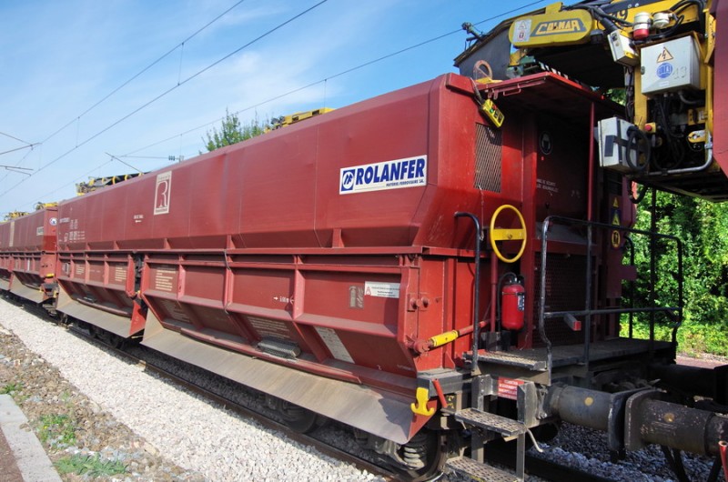 99 87 9 352 650-5 Falns (2019-08-27 gare de Famechon) TR43 (11).JPG (202.45 Kio) Vu 526 fois 99 87 9 352 650-5 Falns (2019-08-27 gare de Famechon) TR43 (11).JPG