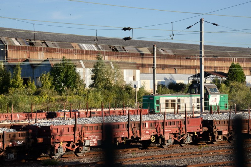 80 87 978 2 305-7 Uas S39 2 F-SNCFR (2019-09-20 Douai) + 66207.jpg