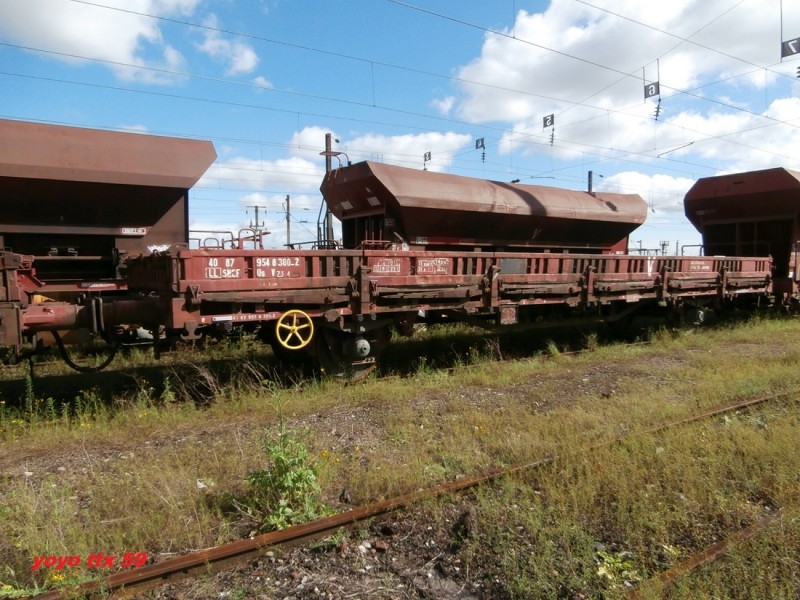 Us V73-4 SNCF 40 87 954 8 300-2 LL=3.JPG