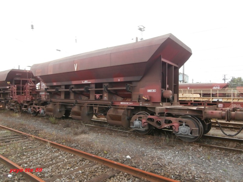 Uas D12-6 80 87 977 7 402-9=10.JPG