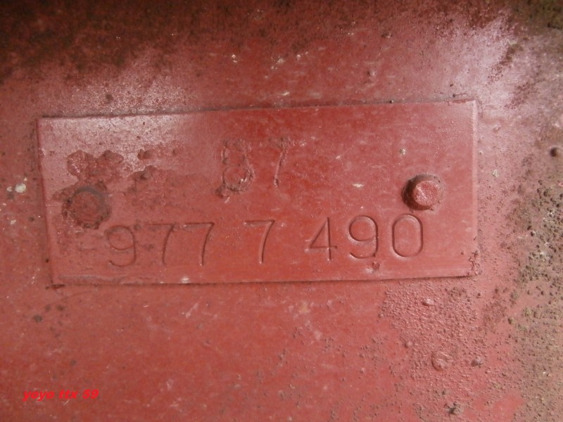 Uas D12-6 80 87 977 7 490-4=4.JPG