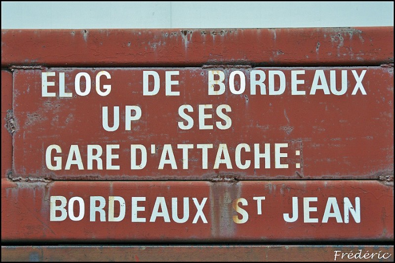 40 87 954 4 975-5 Us K55-2 BD Bordeaux03 140710-border.jpg