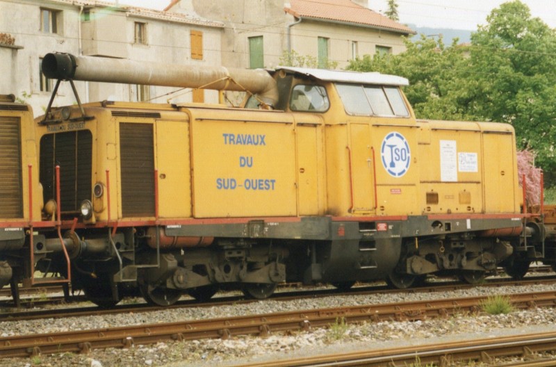 V211 99 87 9 182 554-5 2001 TSO AT3 ATA 0055 Millau  01.jpg