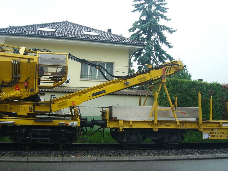 2.JPG