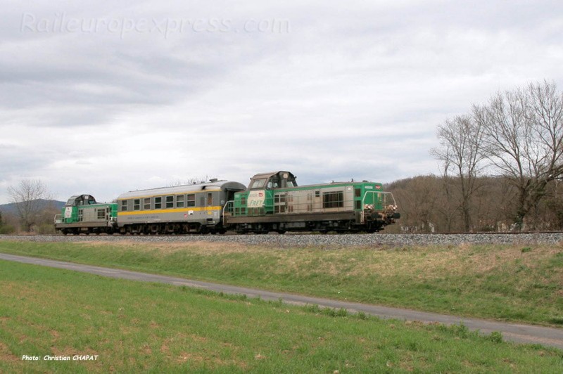 voiture-mauin-encadree-par-2-bb-69000-sncf-f-43.jpg