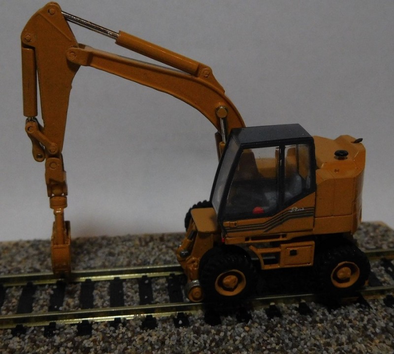 CASE 588 PRR - Photo 1.JPG