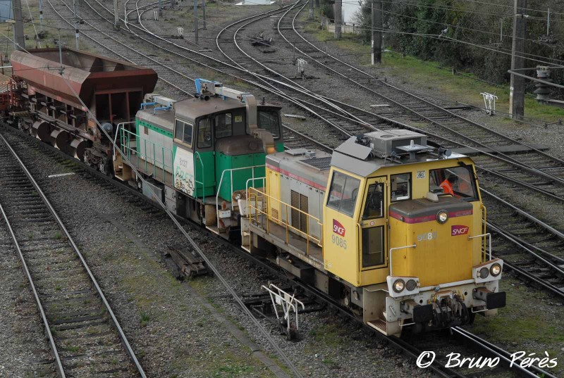 Y 9085 - Infra - 99 87 0009 085-1 - SNCF (12) (light).JPG