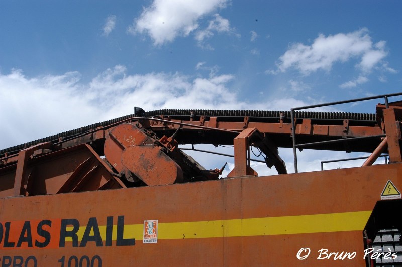 Cribleuse SPRO 1000 - 99 87 9 350 510-3 - Colas Rail (23) (light).jpg