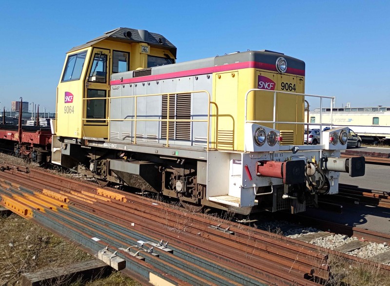 9064 1.jpg