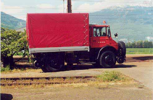 CFF Draisine rail route Unimog Mercdes1.jpg