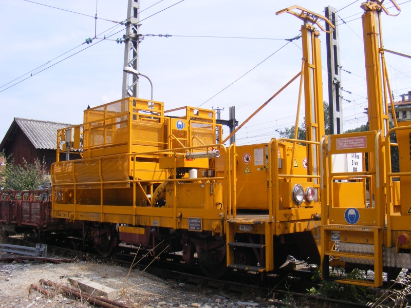 3-teu215.jpg