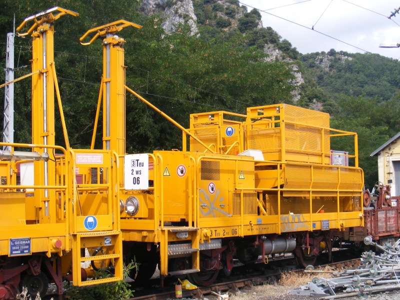 3-teu214.jpg