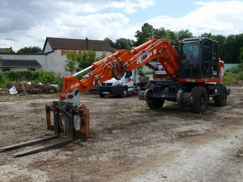 dx160-7.jpg