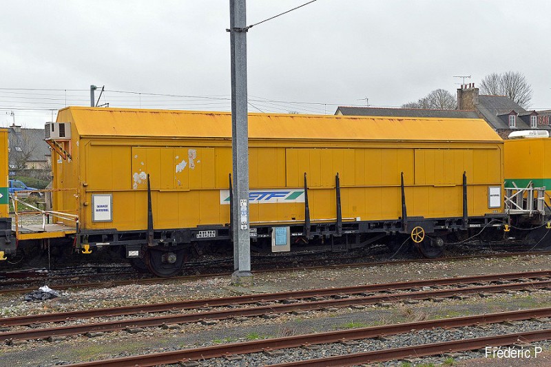 99 87 938 3 821-5 Lamballe01 311212-border.jpg