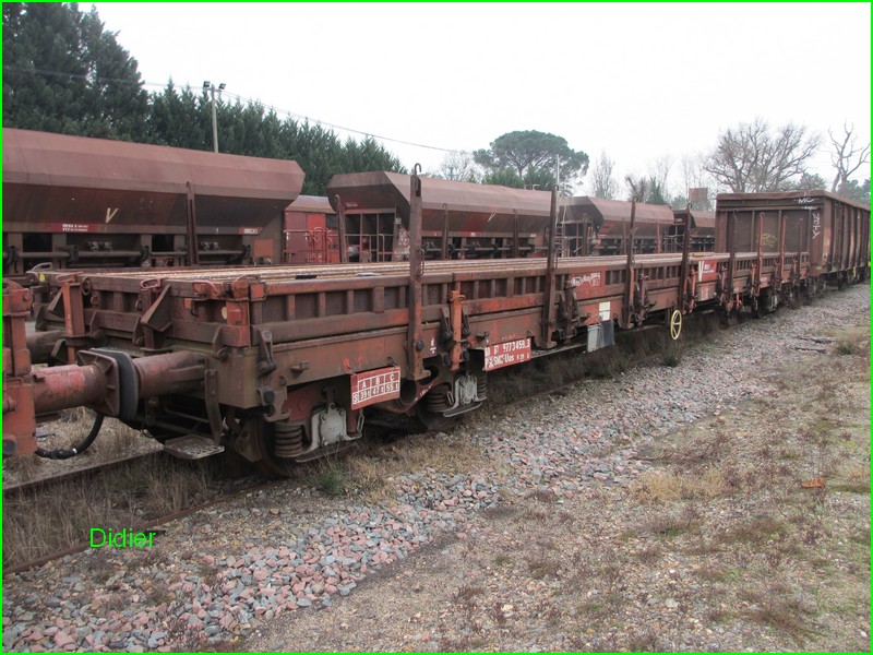 9773459-3a.jpg