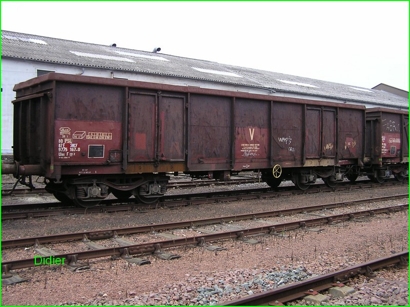 9775167-0a.jpg