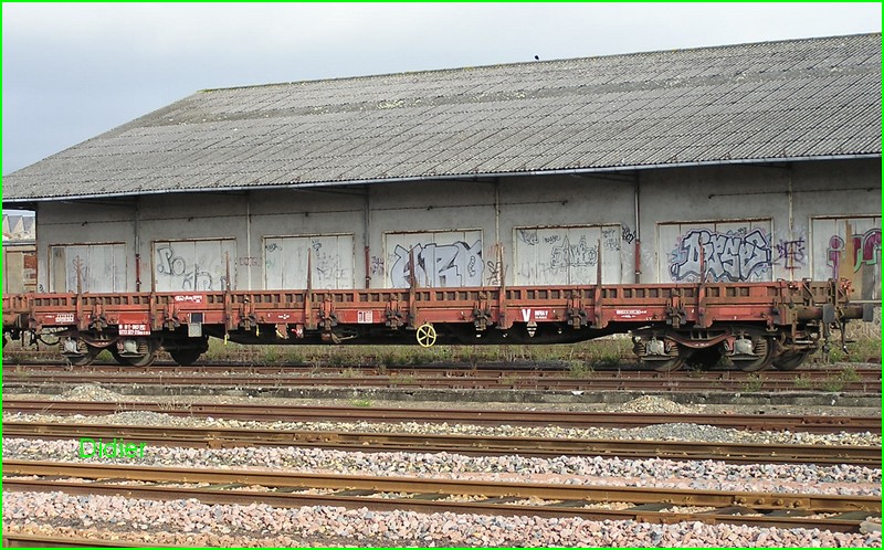 9773327-2UasR396.jpg