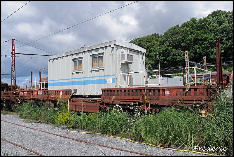 40 87 959 4 012-6 Us K55-1 Bayonne02 150810-border.jpg