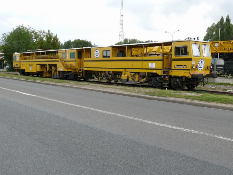 7-9120.jpg